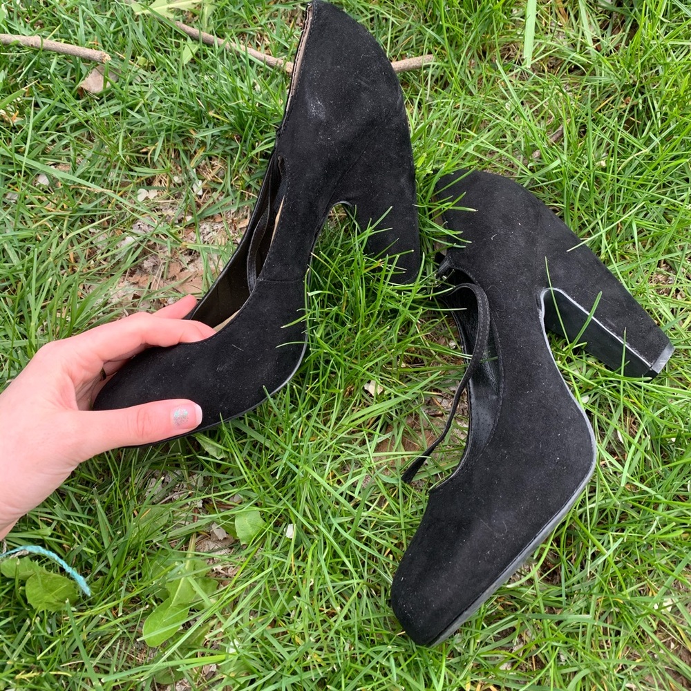 Black velvet heels